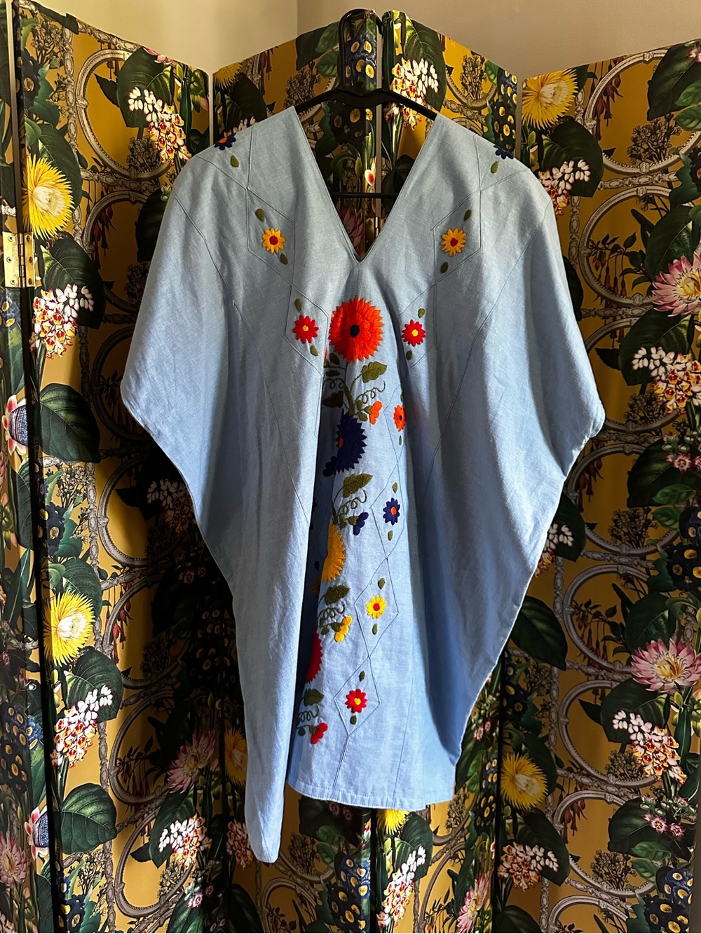Mi Golondrina Mexico Embroidered Huipil Poncho Tunic Floral Large